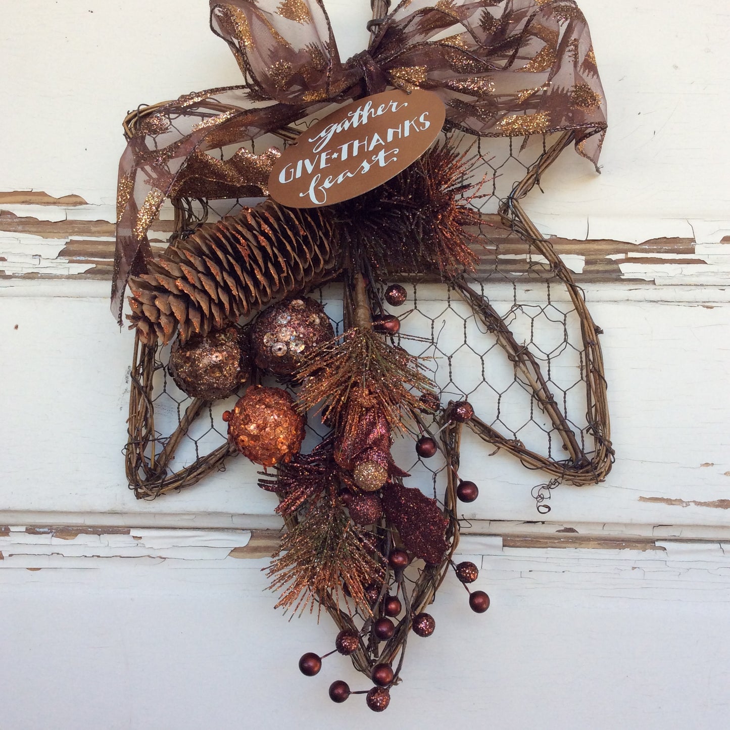 AG Designs Fall Harvest Decor – Give Thanks Bronze Glitter Grapevine Maple Leaf