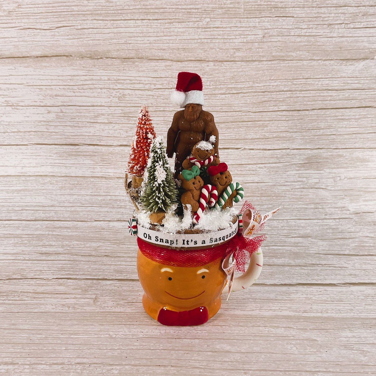 .AGSD Christmas Decor - Gingerbread Big Foot Sasquatch Mini Mug Display