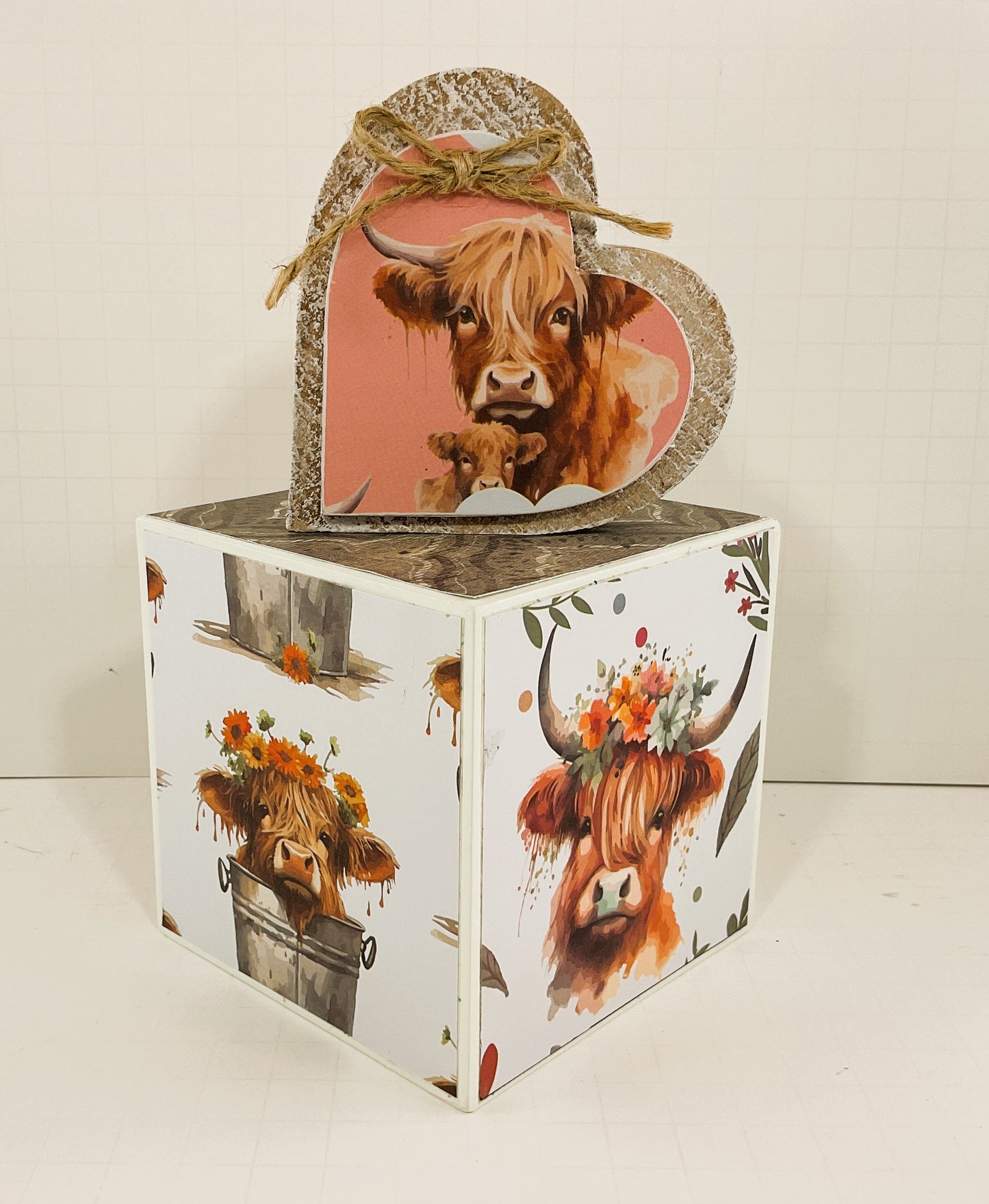 AGD Spring Decor - Floral Flower Highland Cow Chunky Block & Heart Sign 2pc