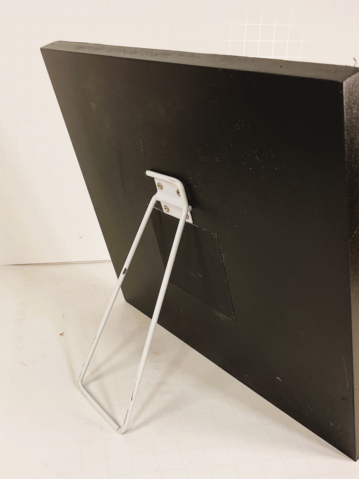 AGD Halloween Decor - Bigfoot Don't Like Candy Corn Tabletop Easel Sign