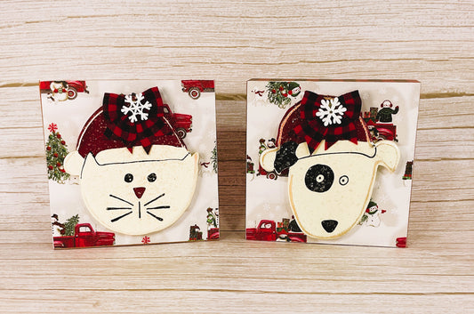 AGD Christmas Decor - Red Black Buffalo Dog Cat Pet Block Signs 2pc