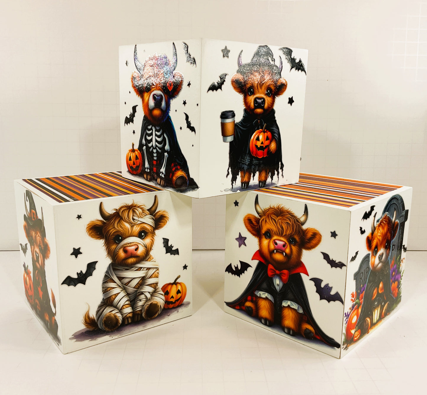 AGD Halloween Decor - Cow-O-Ween Highland Cow Block Signs 3pc