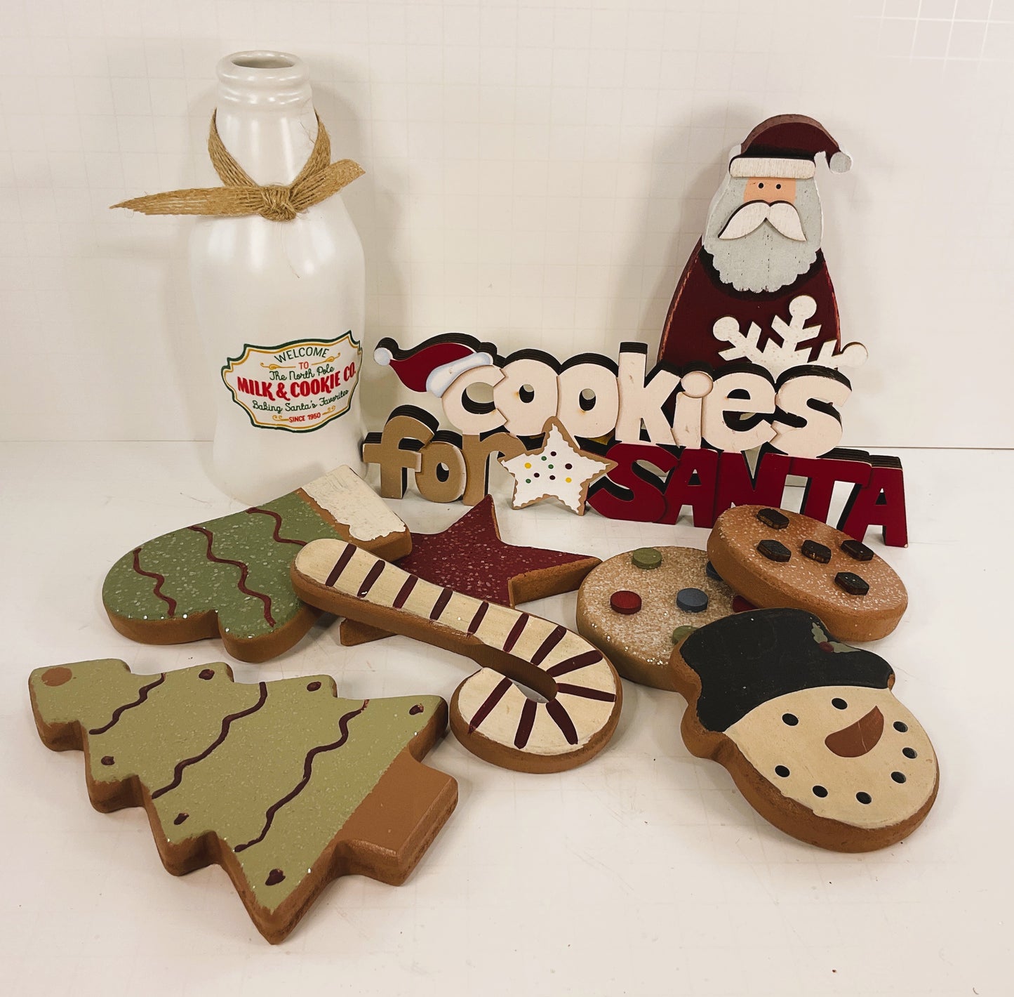 AGD Christmas Decor - Milk Bottles Gingerbread Cookies for Santa Set
