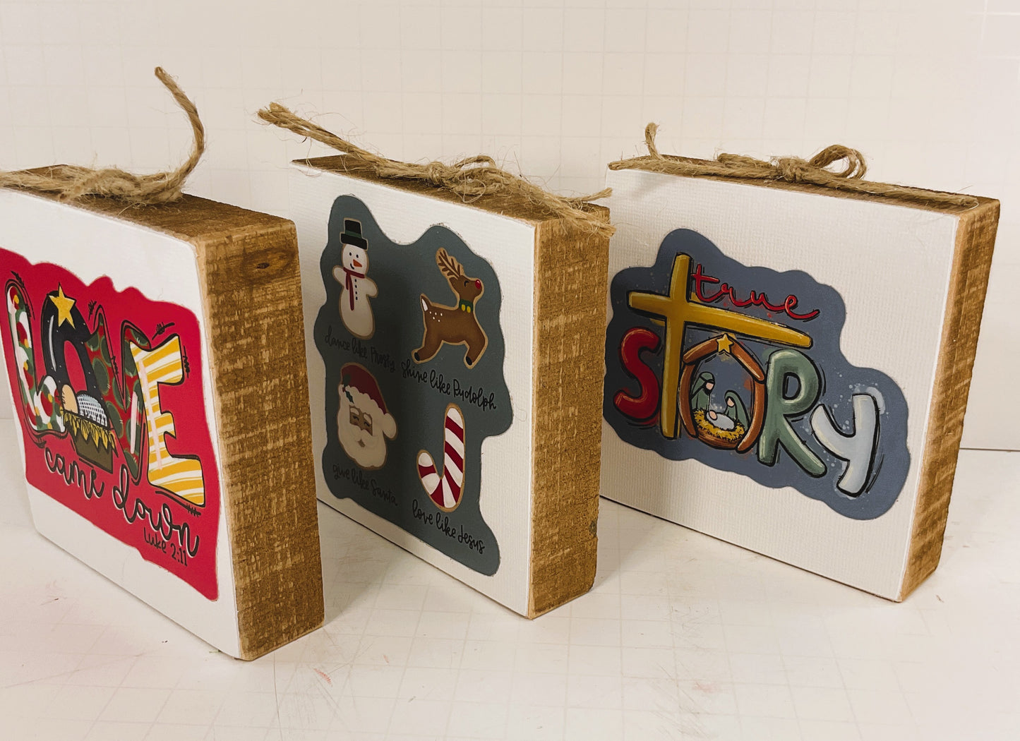 AGD Christmas Decor - Whimsical Nativity Theme Block Signs 3pc