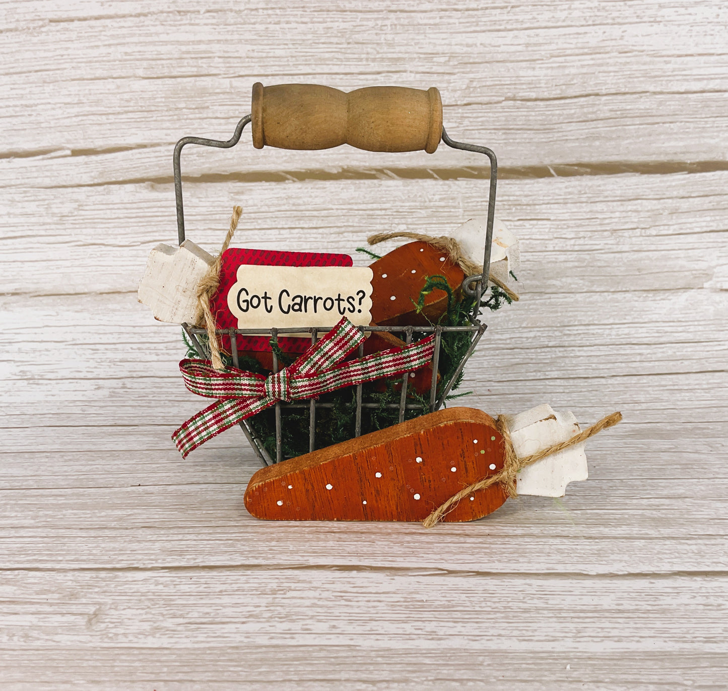 AGD Christmas Decor - Prim Got Carrots Reindeer Wire Basket