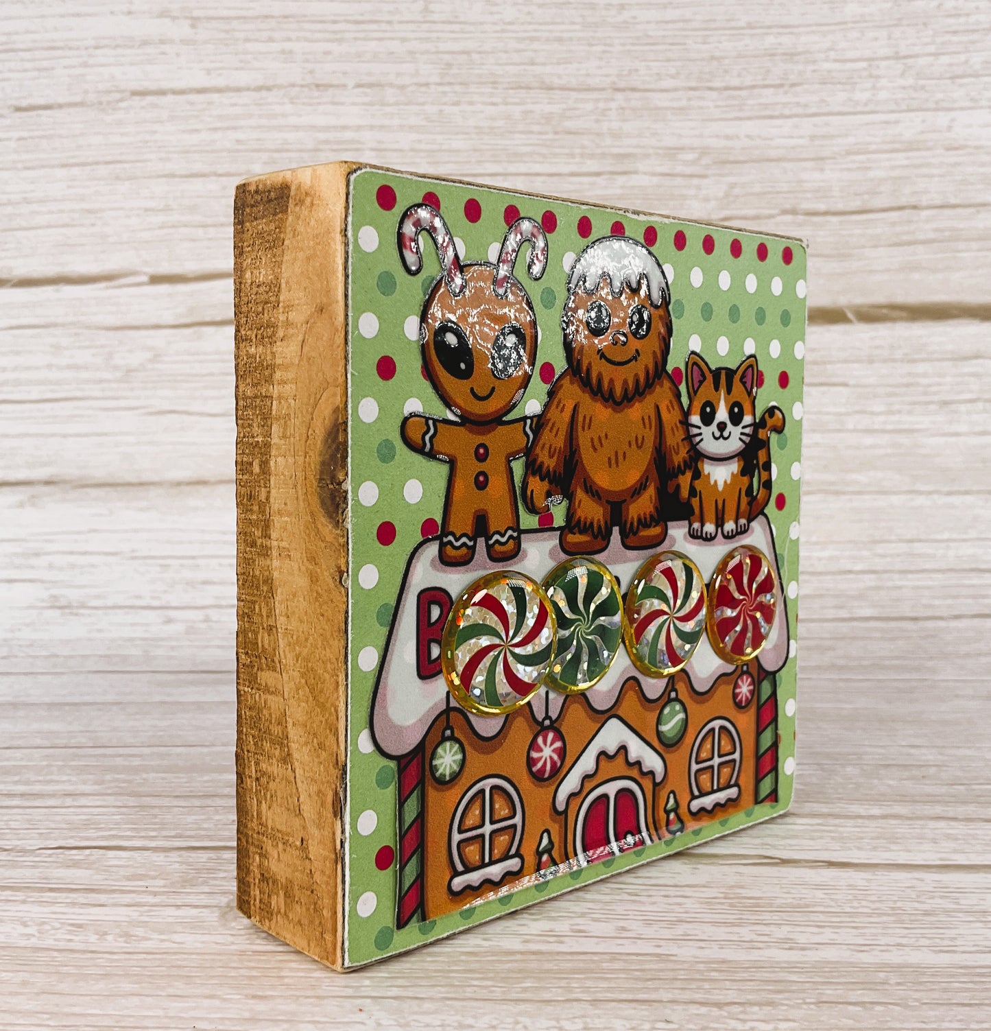 AGD Christmas Decor - Gingerbread Bigfoot Alien Small Block Sign