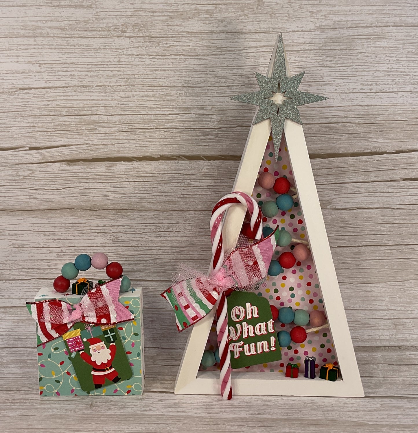 Colorful Pink Retro Beaded Wood Christmas Tree & Sign Set – 2 Piece