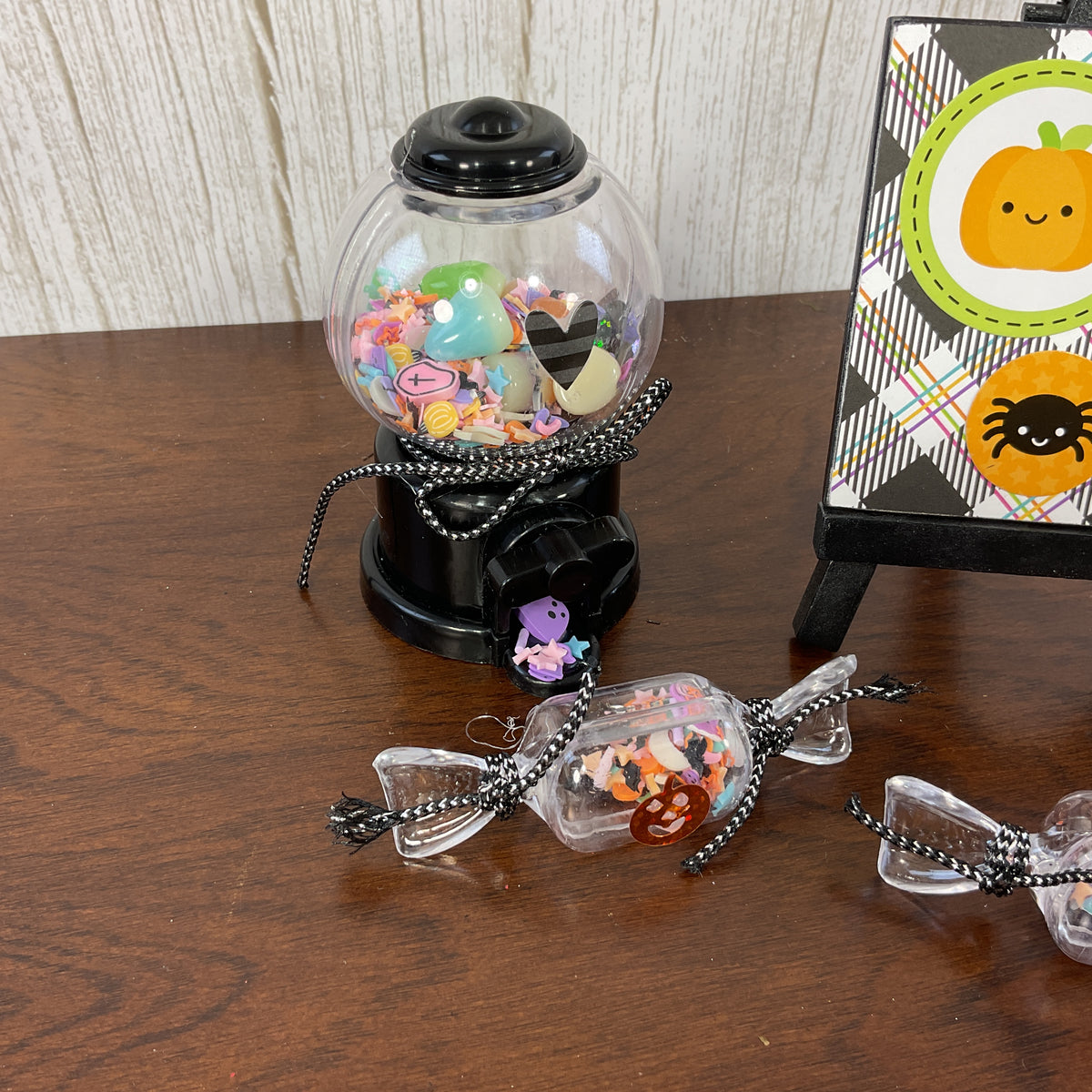 AGSD Halloween Decor - Bright Color Easel Sign Gumball Candy Tier Tray 4pc