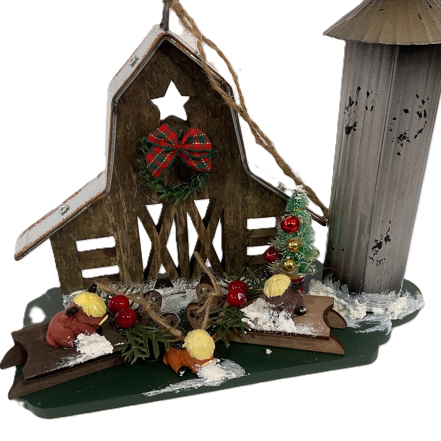 AGSD Christmas Decor - Highland Coo Cow Farmhouse Wood Barn & Silo