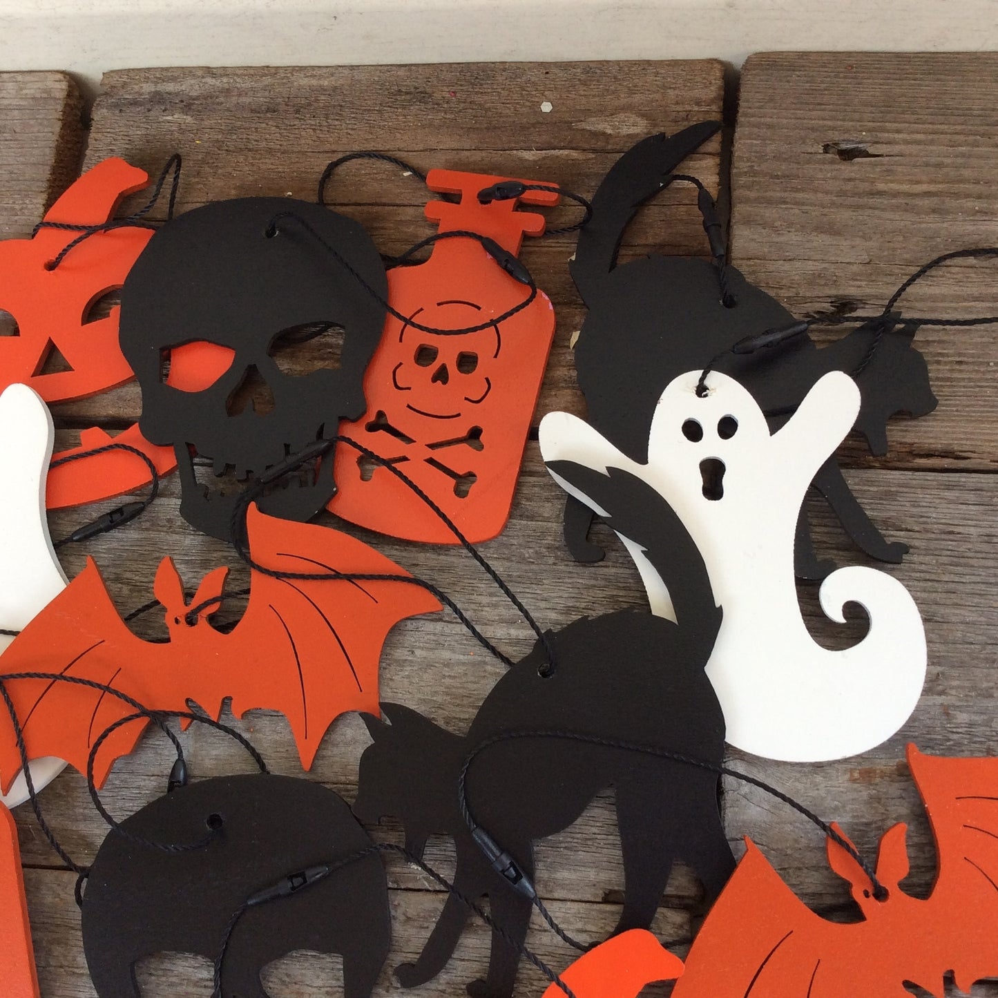 AGD Halloween Decor - Wood Icon Die Cut Ornaments 12pc Set
