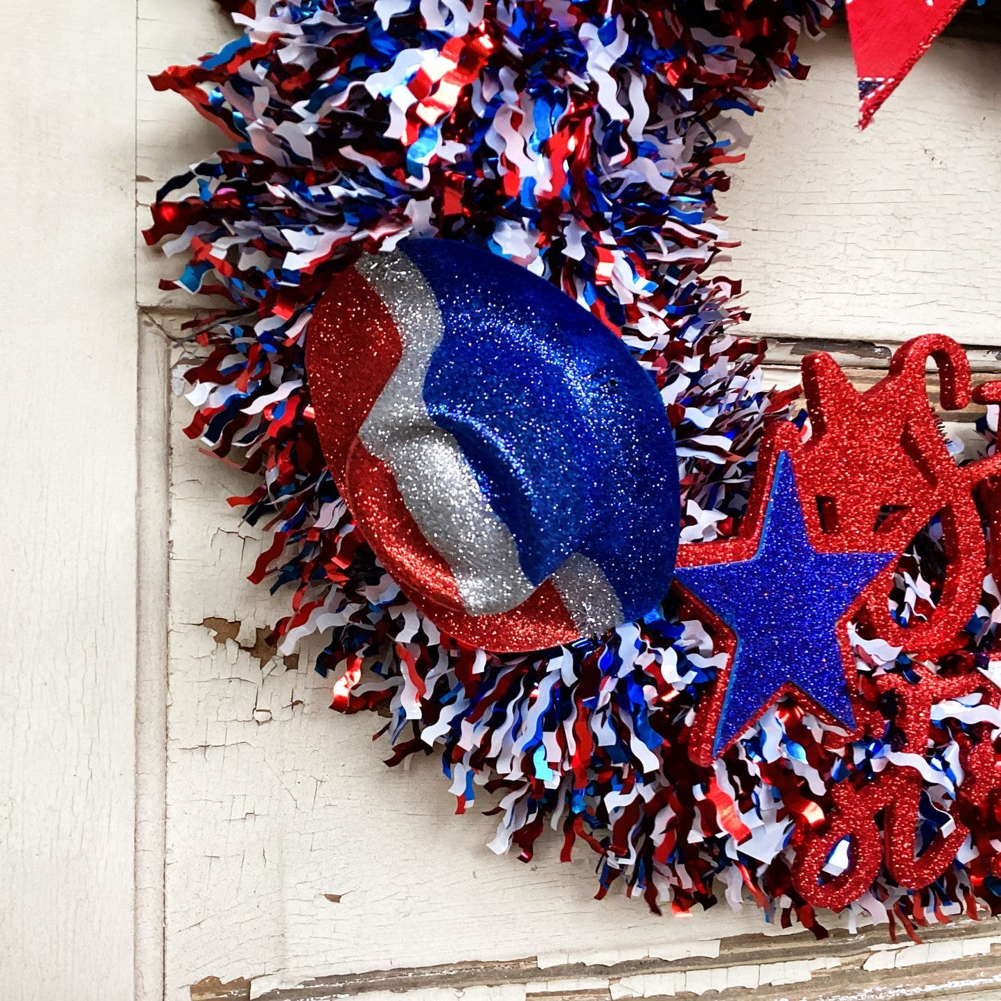 AGD Patriotic Decor - Stars Stripes Texas Flag Tinsel Wreath Wall Decor