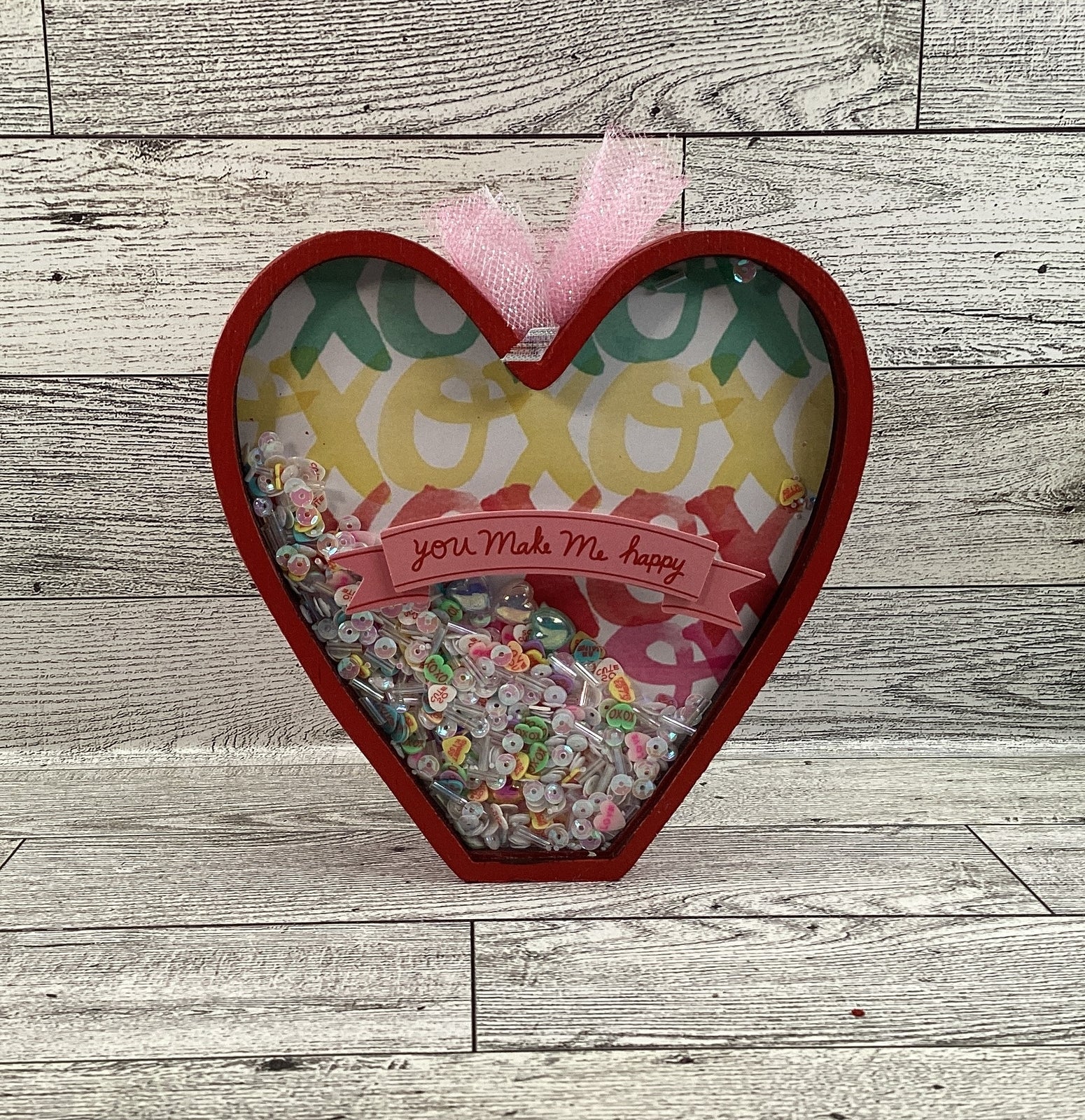 AGD  Valentines Decor - Make Me Happy Heart Chunky Wood Shaker