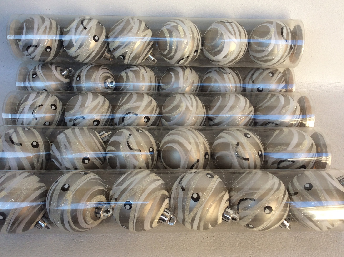 Darice Halloween Decor - Happy Wrapped Mummys  - 5 sets