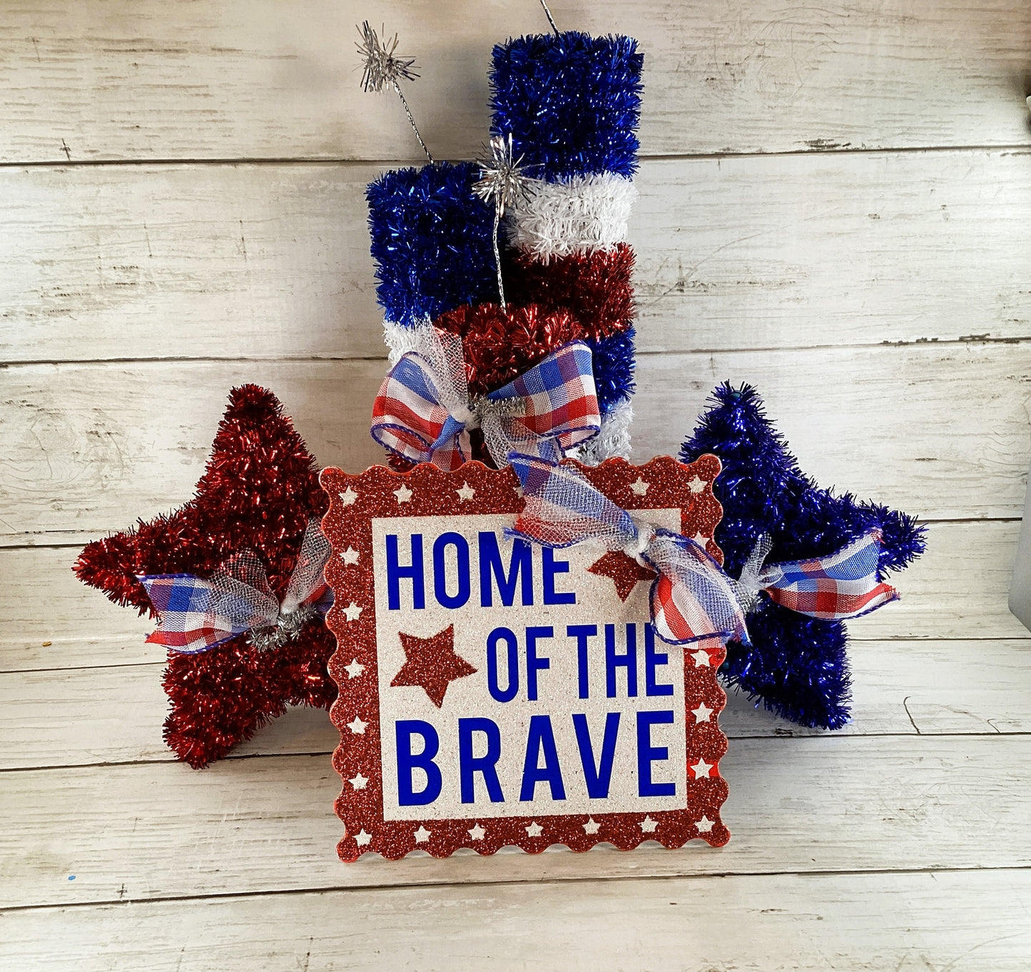 AGD Patriotic Decor - July 4th Home Brave Tinsel Firecracker Party Supply
