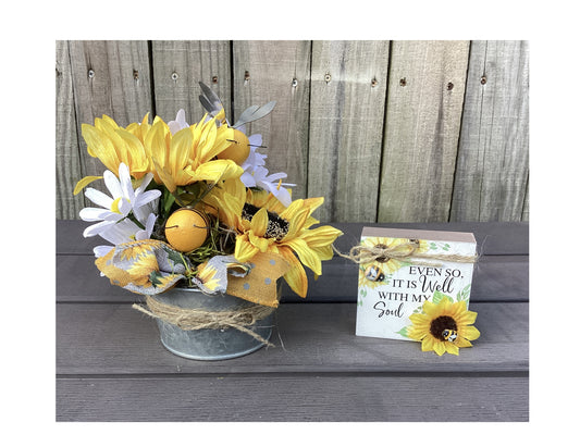 AGD  Summer Decor - Sunflower Bee Theme Galvanized Tub Display