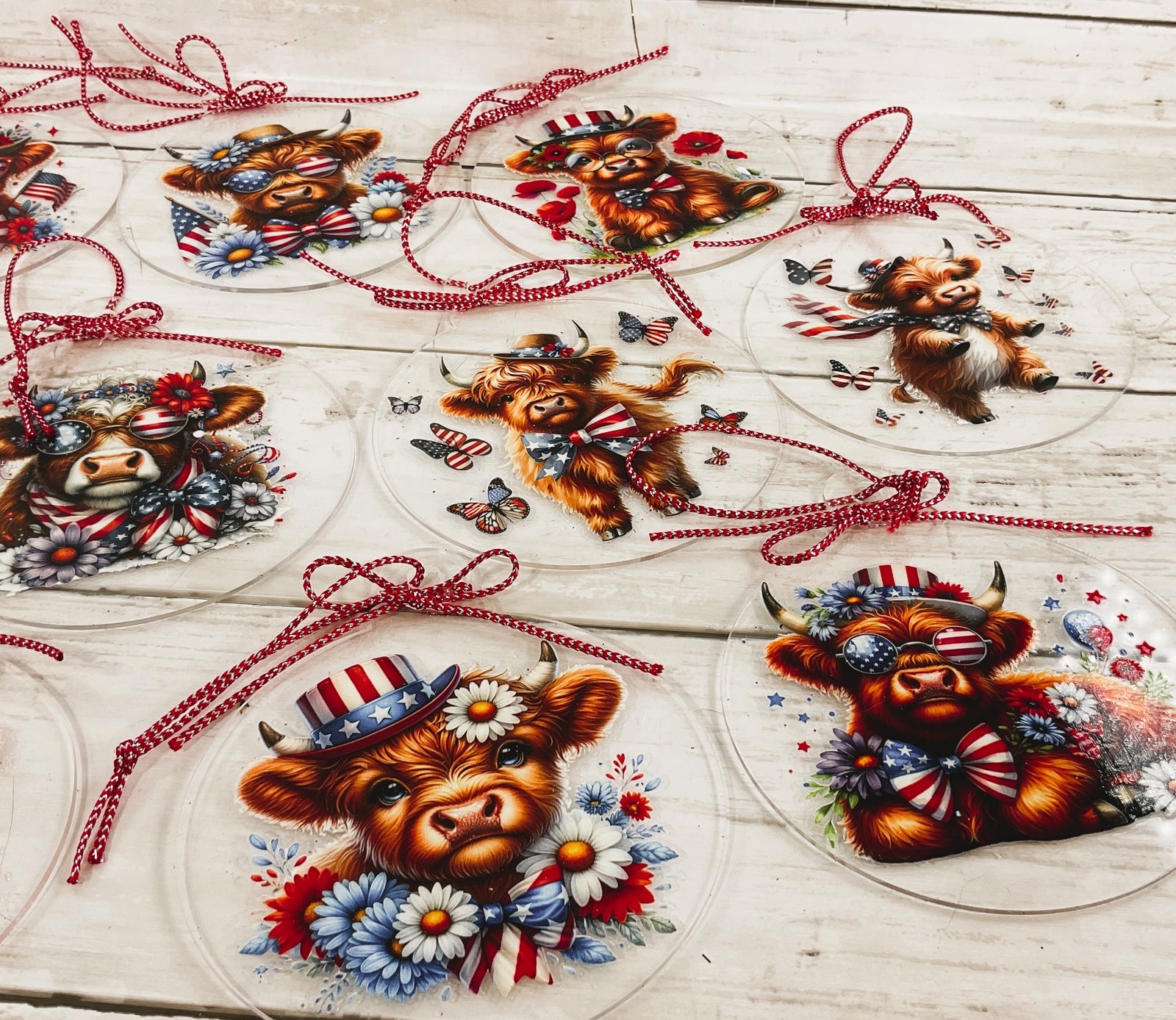 AGD Patriotic Decor - July 4th Highland Cow Acrylic Ornaments 10pc Set