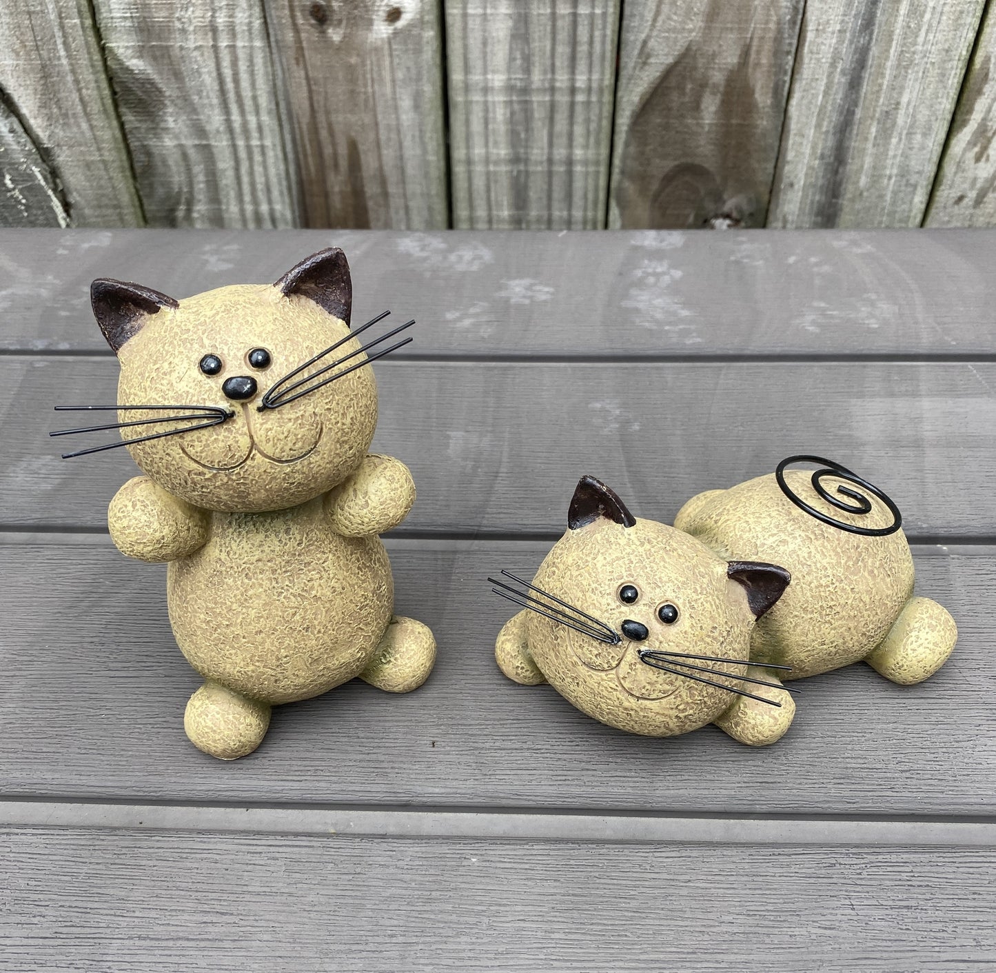 HL Garden Decor - Resin Happy Friendly Kitten Cats Figurines 2pc Set