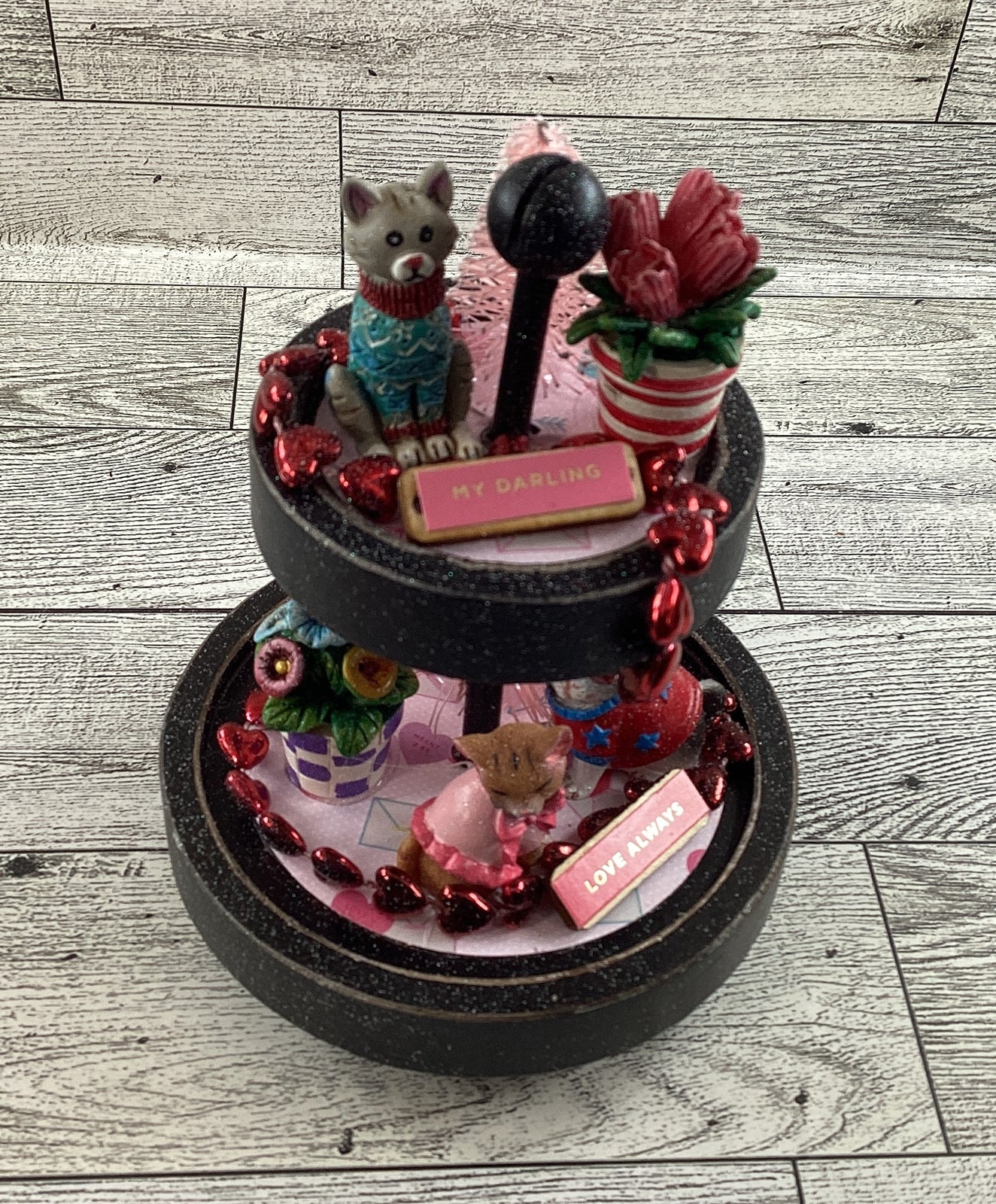 AGD Valentines Decor - Small Miniature Cat Kitten Tray Complete Display