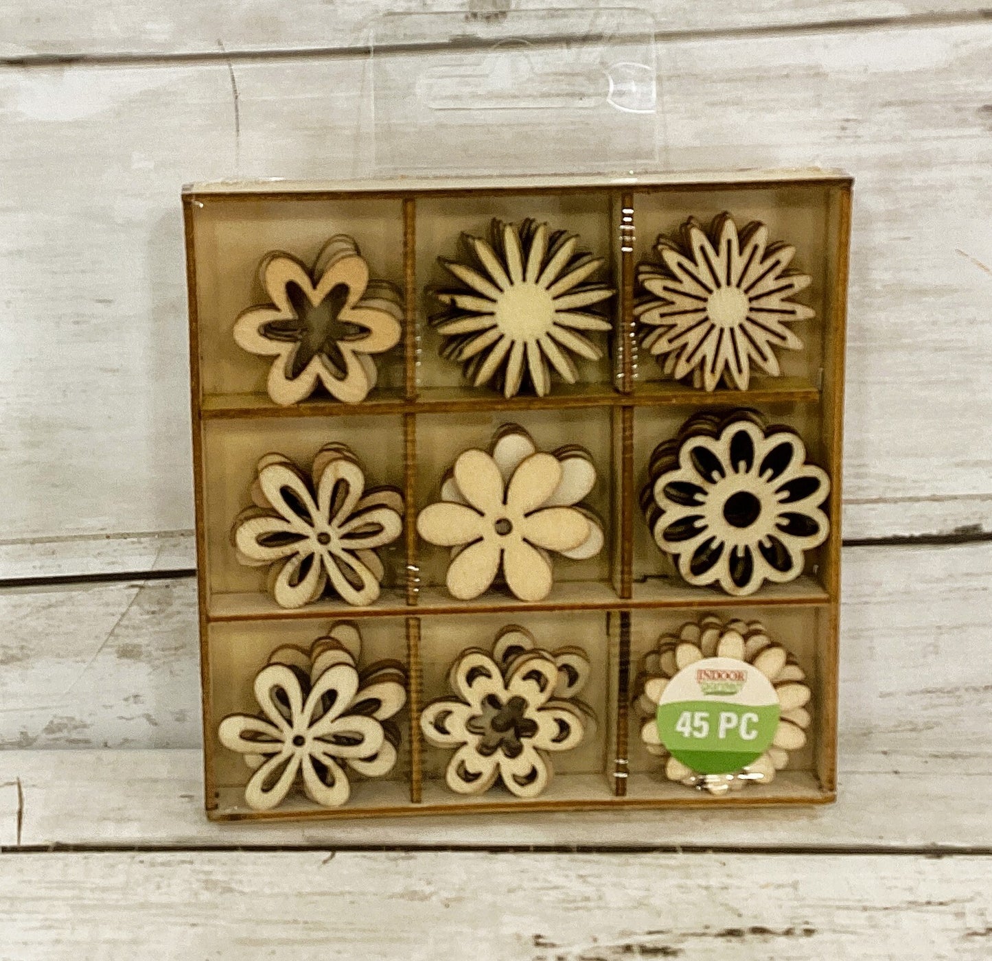 DT Craft Supply - Unfinished Wood Flowers Icon Charms 45pc
