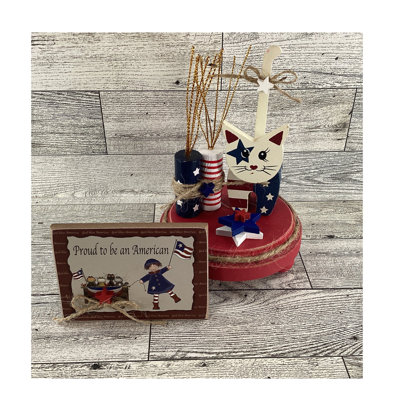 AGD Patriotic Decor - Red White Blue July 4th Wood Cat & Sign