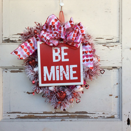 AGD Valentines Decor - Be Mine Heart Shaped Wreath
