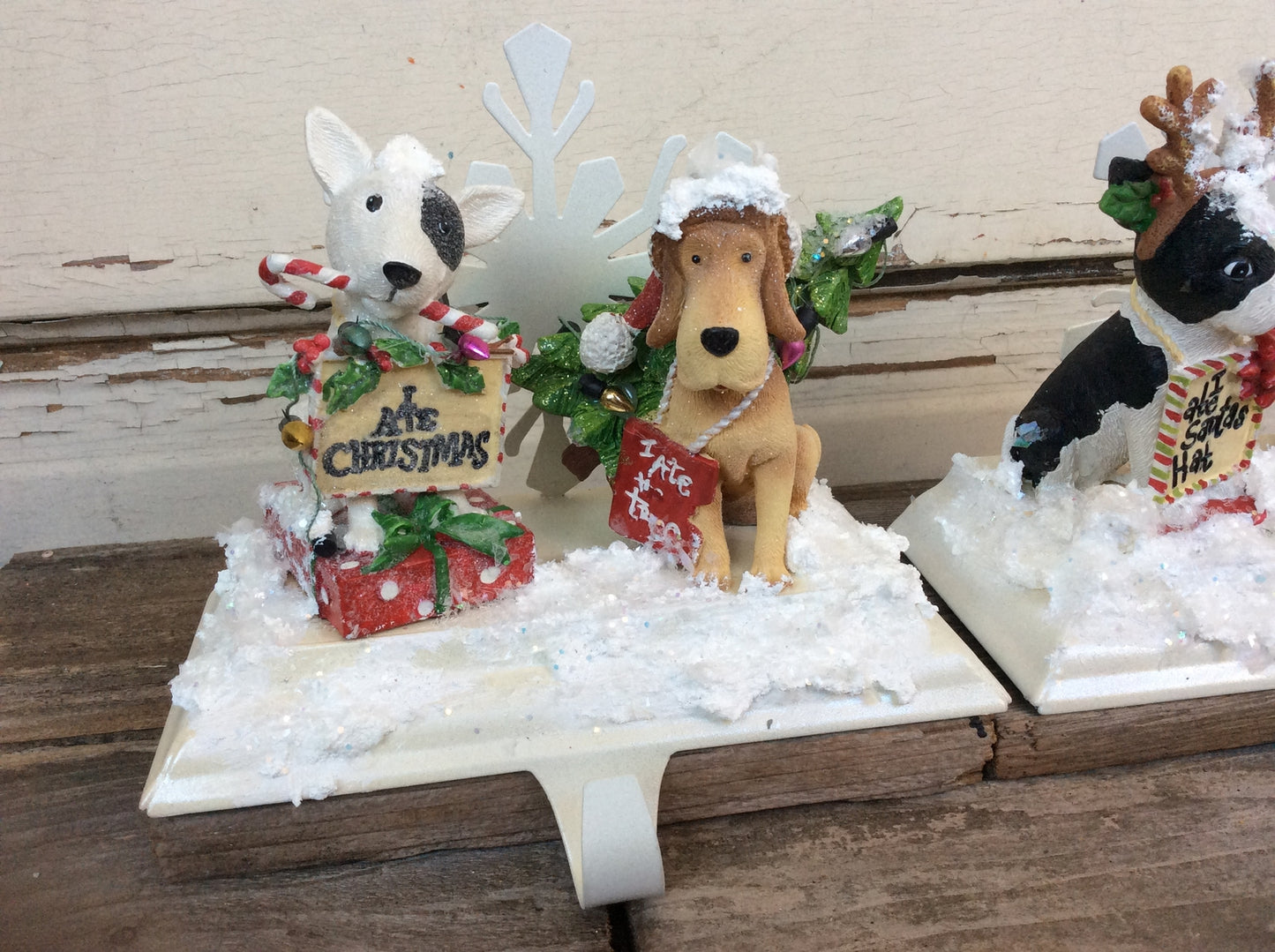 AGD Christmas Decor – Resin Naughty Puppy Dog Stocking Holder 2pc Set