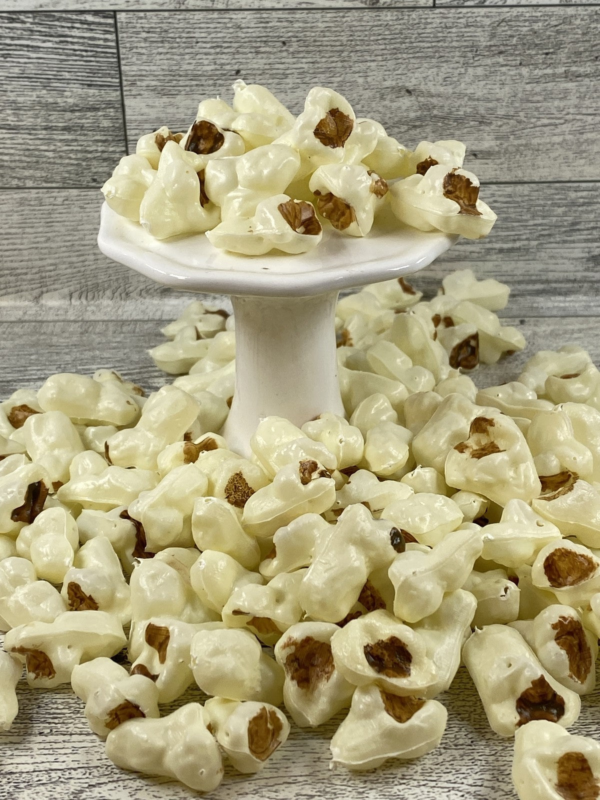 AGD Craft Supply - Artificial FAKE Popcorn Charm Kernels 150pc