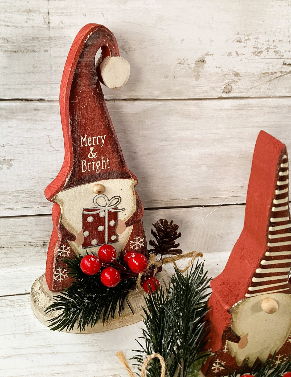 AGD Christmas Decor - Farmhouse Prim Gnomes Sled Tier Tray 5pc Set