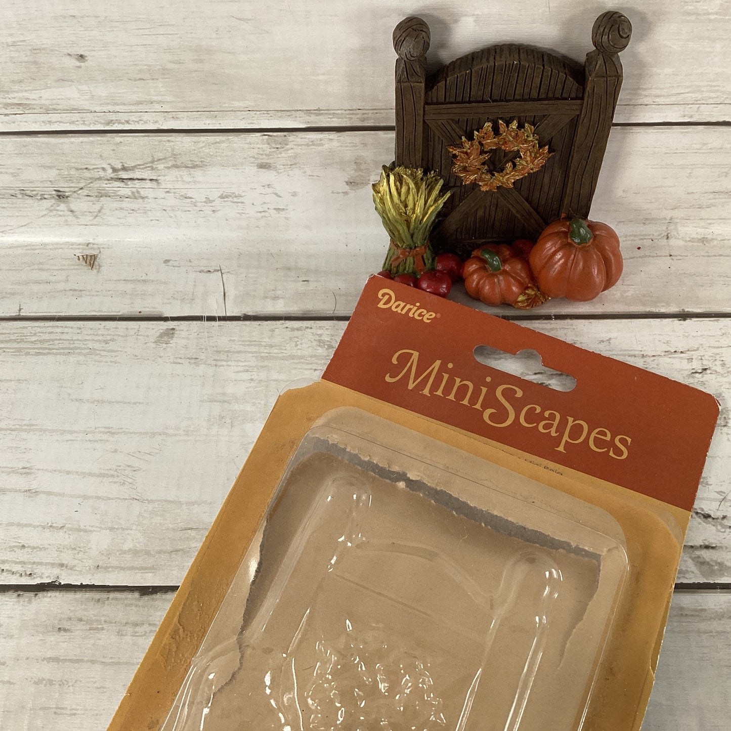 Darice Fall Decor - Resin Mini Fairy Garden Gate Corn Stalks Pumpkin