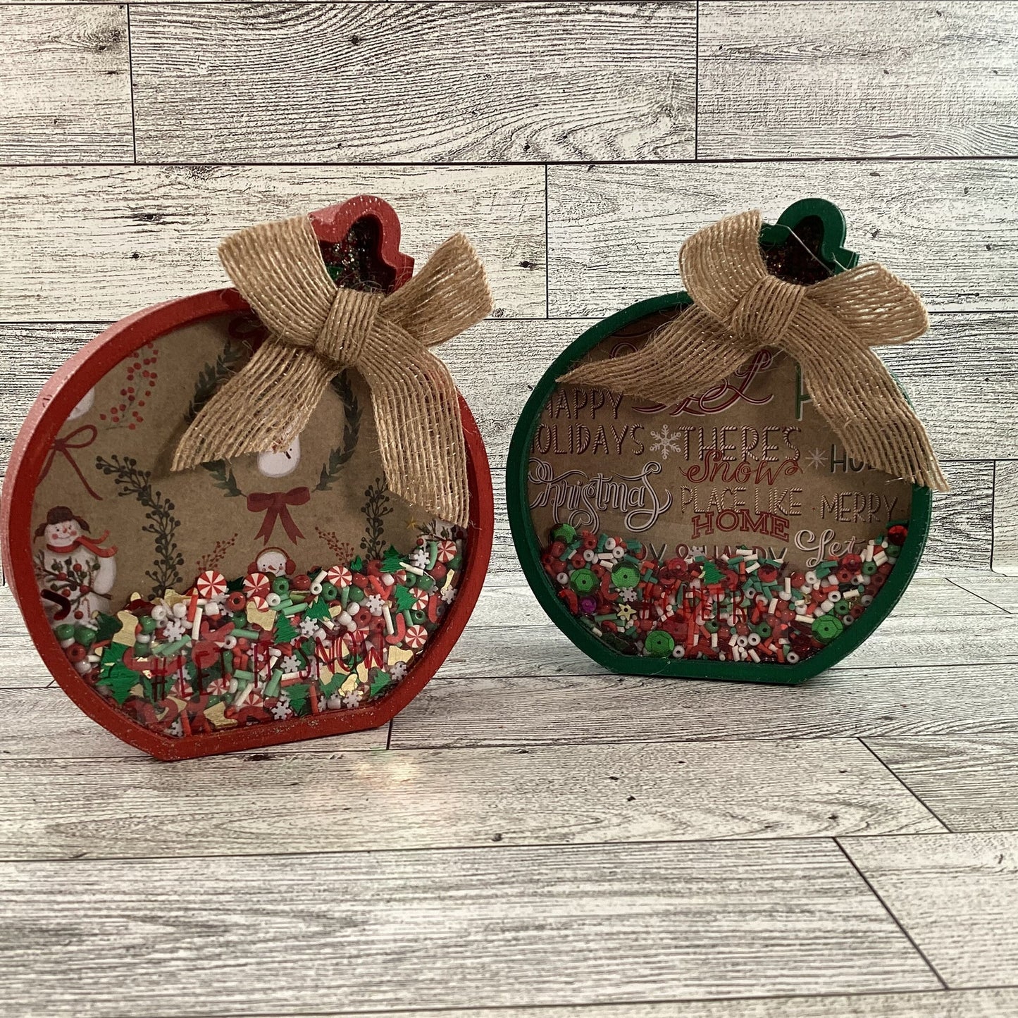 Christmas Decor - Ornament Shape Chunky Wood Dry Shaker 2pc Set