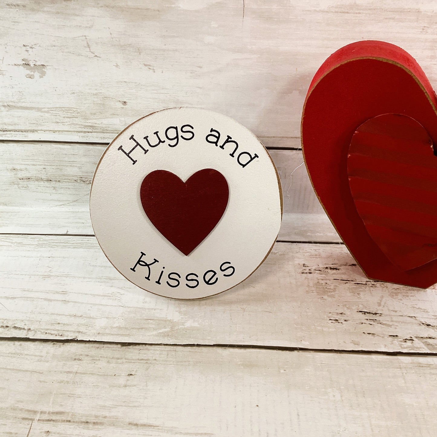 LS Valentines Decor - Chunk Red 3-D Heart & XOXO Easel Sign 2pc Set