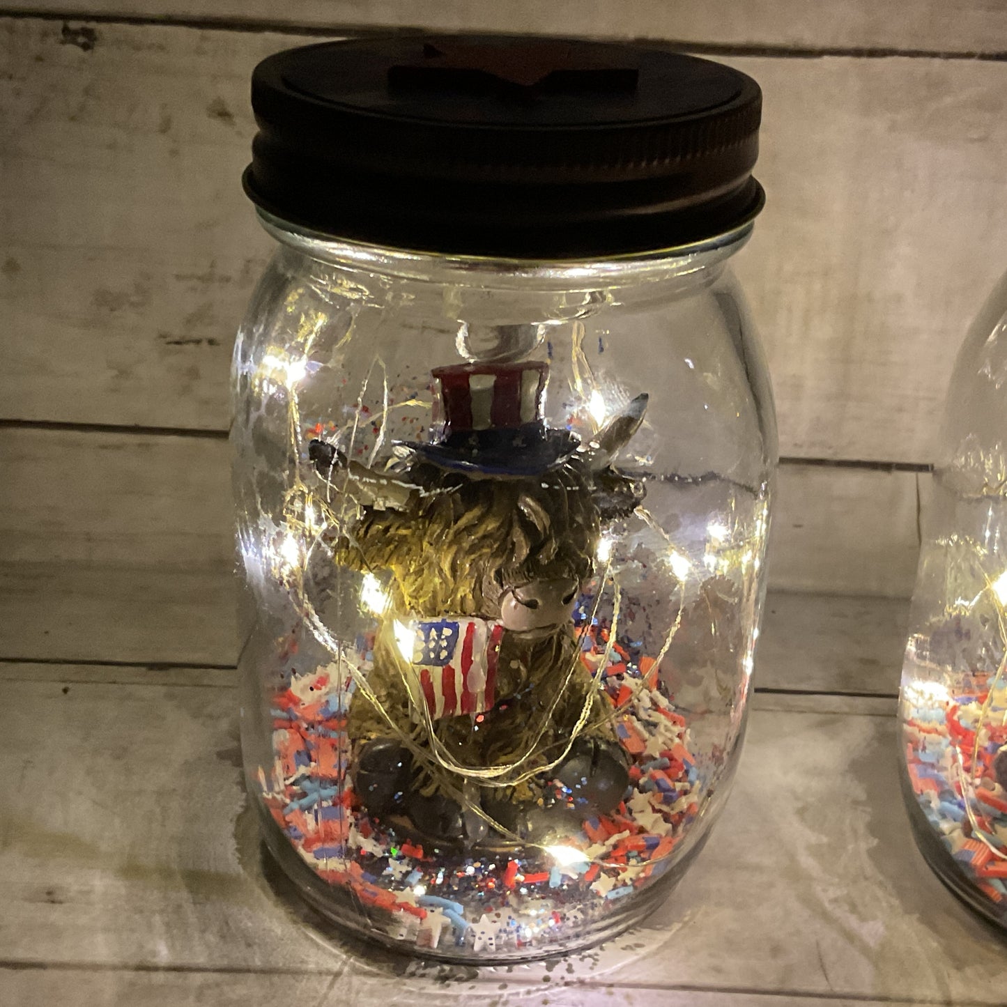 AGD Patriotic Decor - July 4th Highland Cow Lighted Mason Jars 2pc