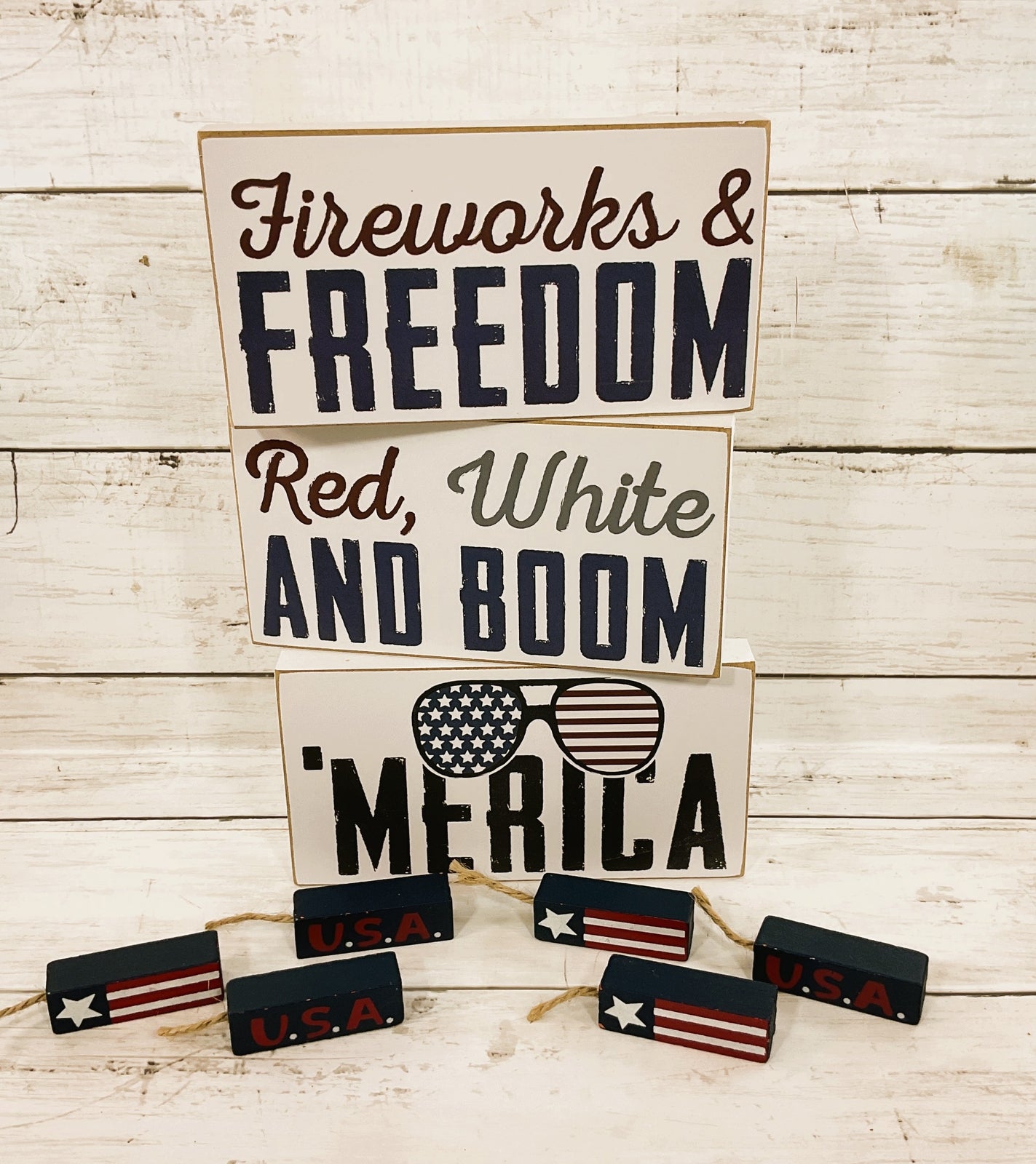CWI Patriotic Decor - 'Merica Fireworks Boom Signs 3pc