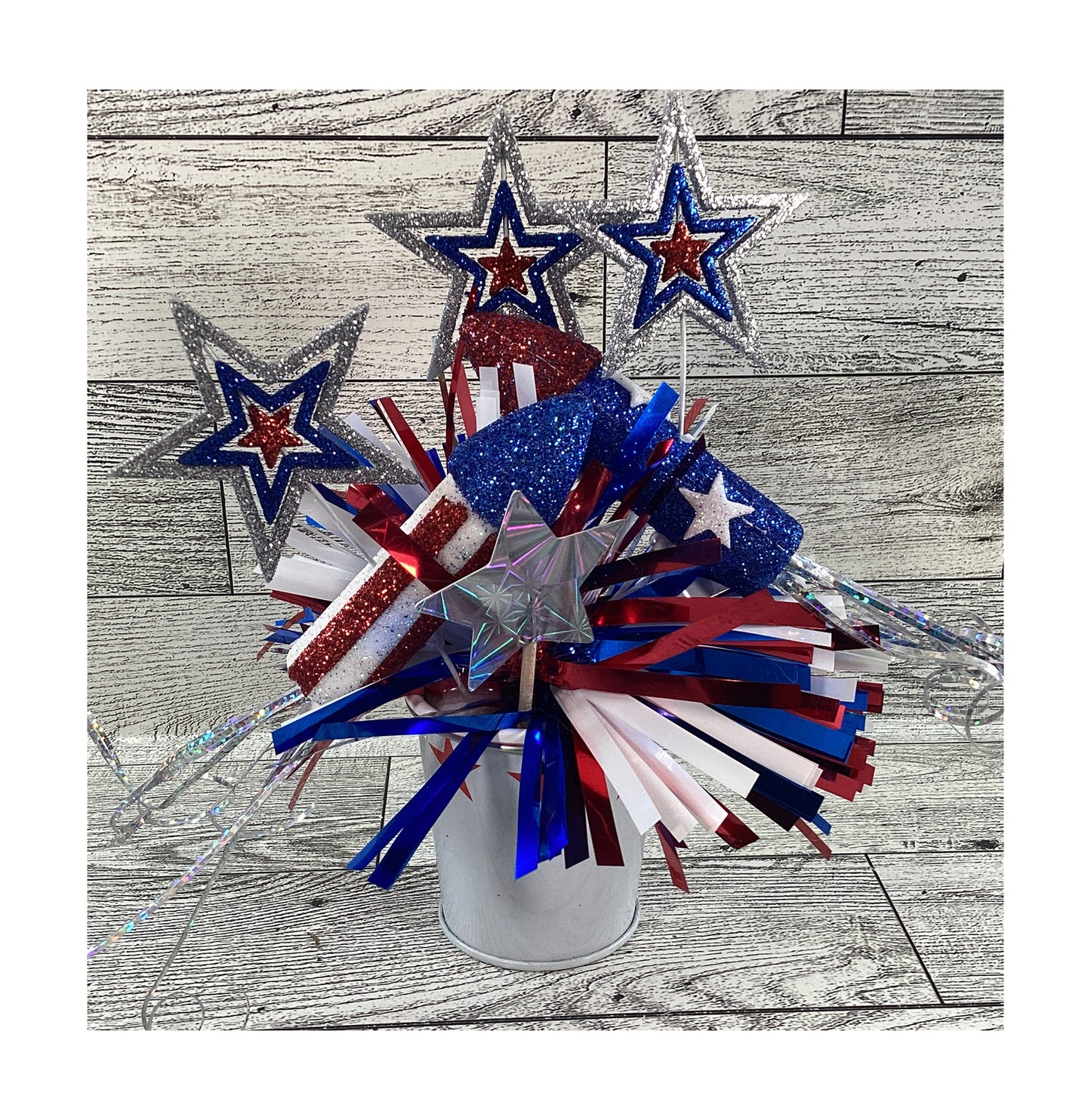 AGD Patriotic Decor - Small Firecrackers Filled Metal Bucket 3pc Set