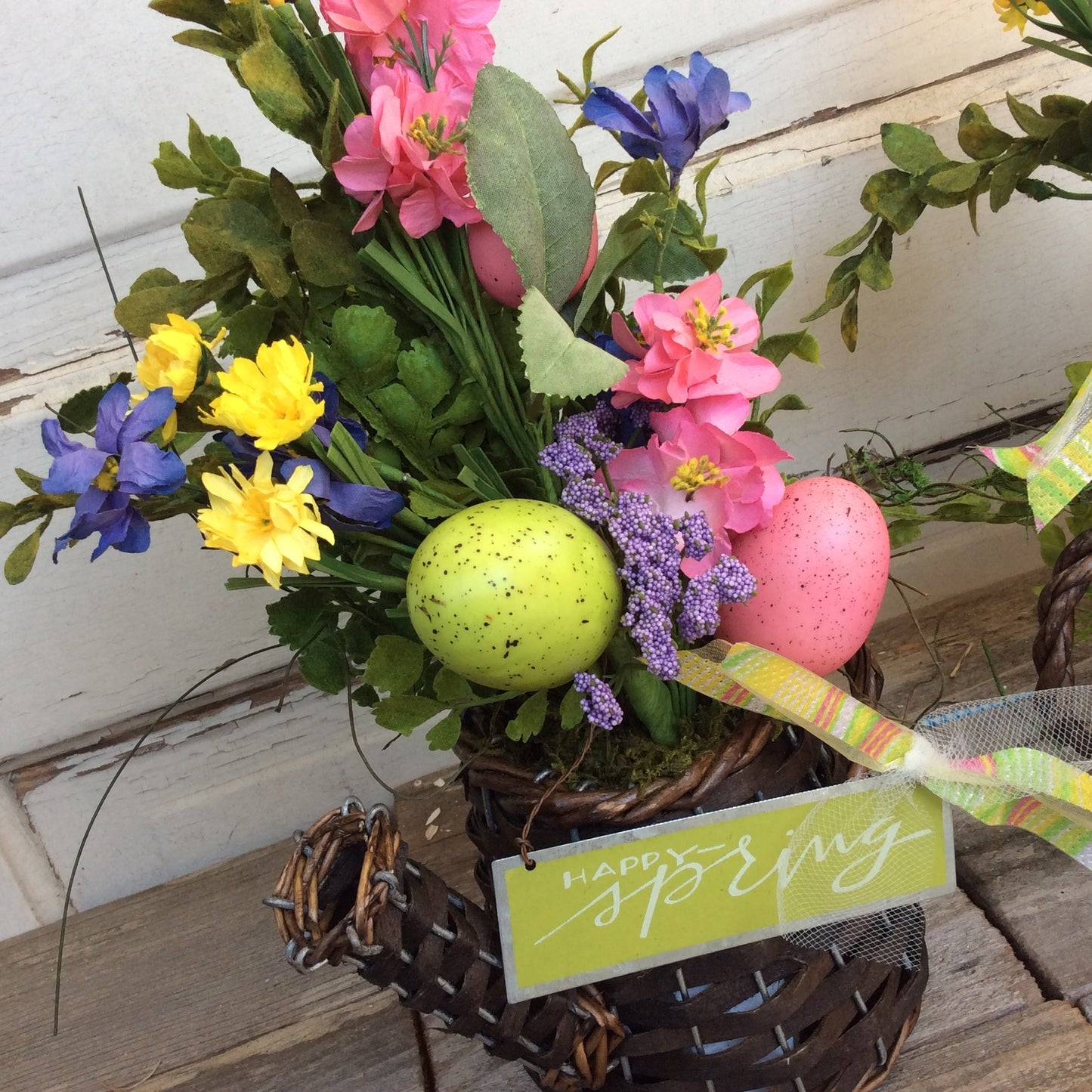 AGD Easter Decor –  Happy Easter Welcome Spring Floral Display