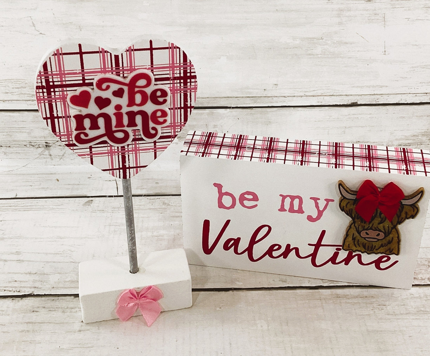 AGD Valentines Decor - Be My Heart Highland Cow Latte Tier Tray 2pc