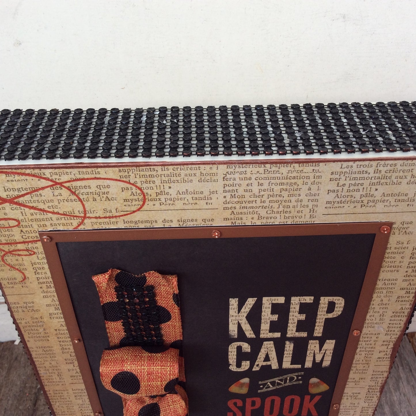 AGD Halloween Decor - Witch Keep Calm Spook On Box Sign
