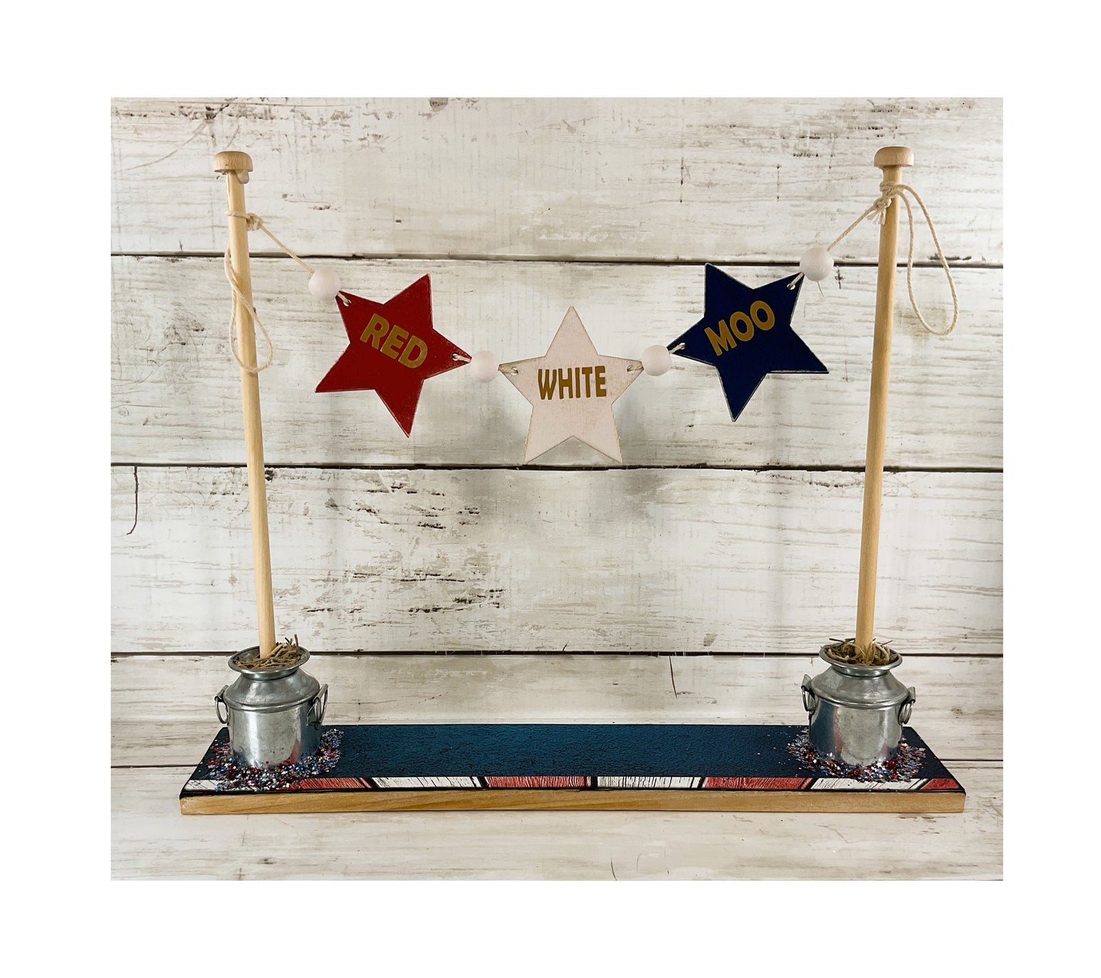 AGD Patriotic Decor - Red White Moo July 4th Cow Banner Stand