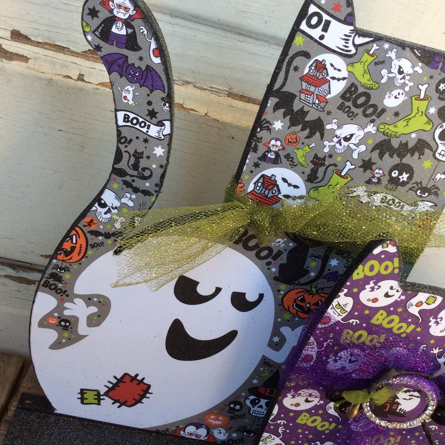 AGD Halloween Decor - Modern Prim Wood Trio Cat Tabletop Decor