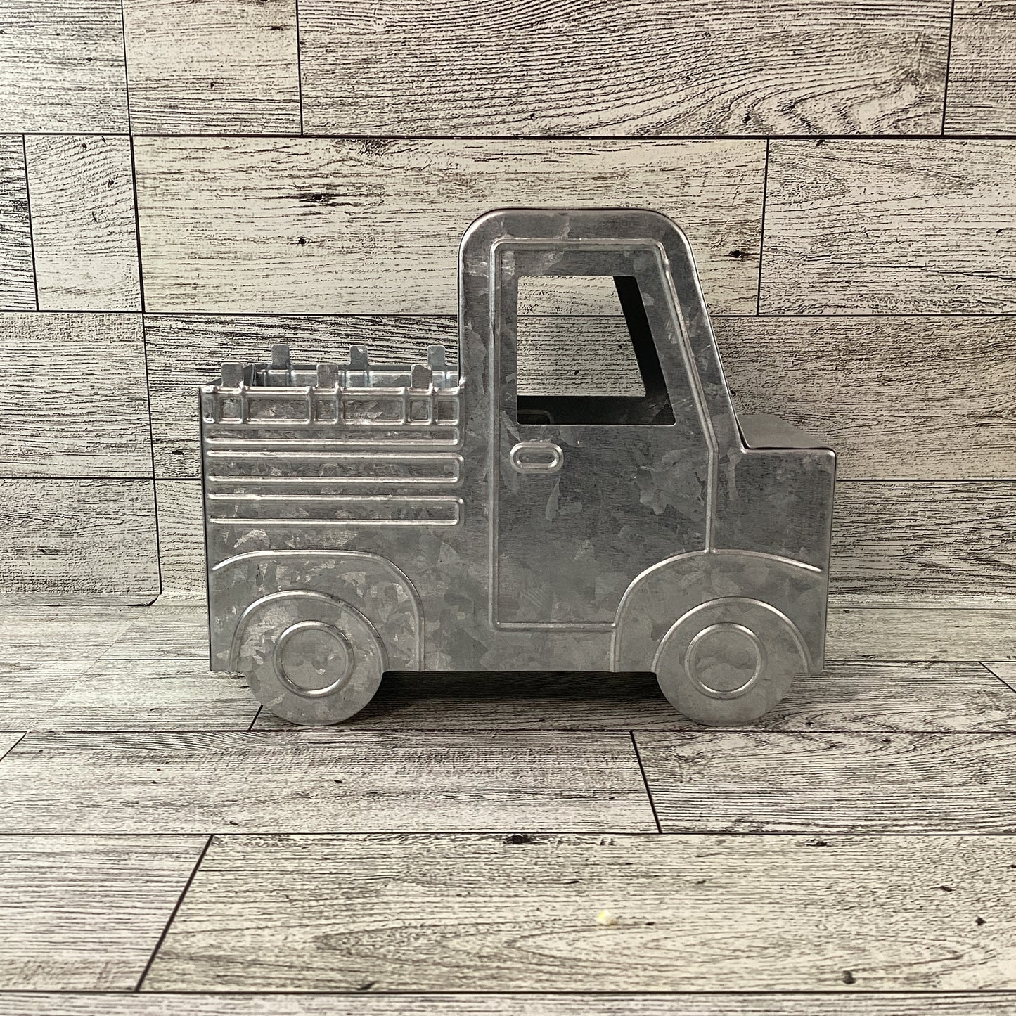 Craft Supply - Galvanized Metal Vintage Truck Plant Container 1pc