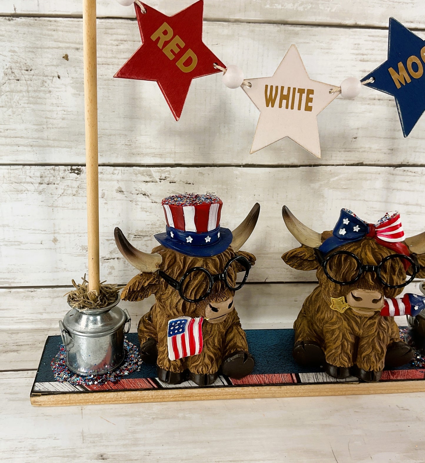 AGD Patriotic Decor - Red White Moo July 4th Highland Cows Banner Stand