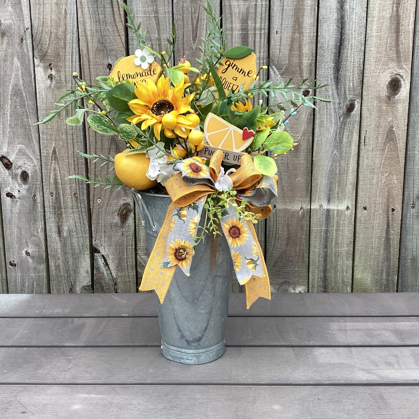 AGD Spring Decor -Summer Lemon Theme Floral Galvanized Metal Display