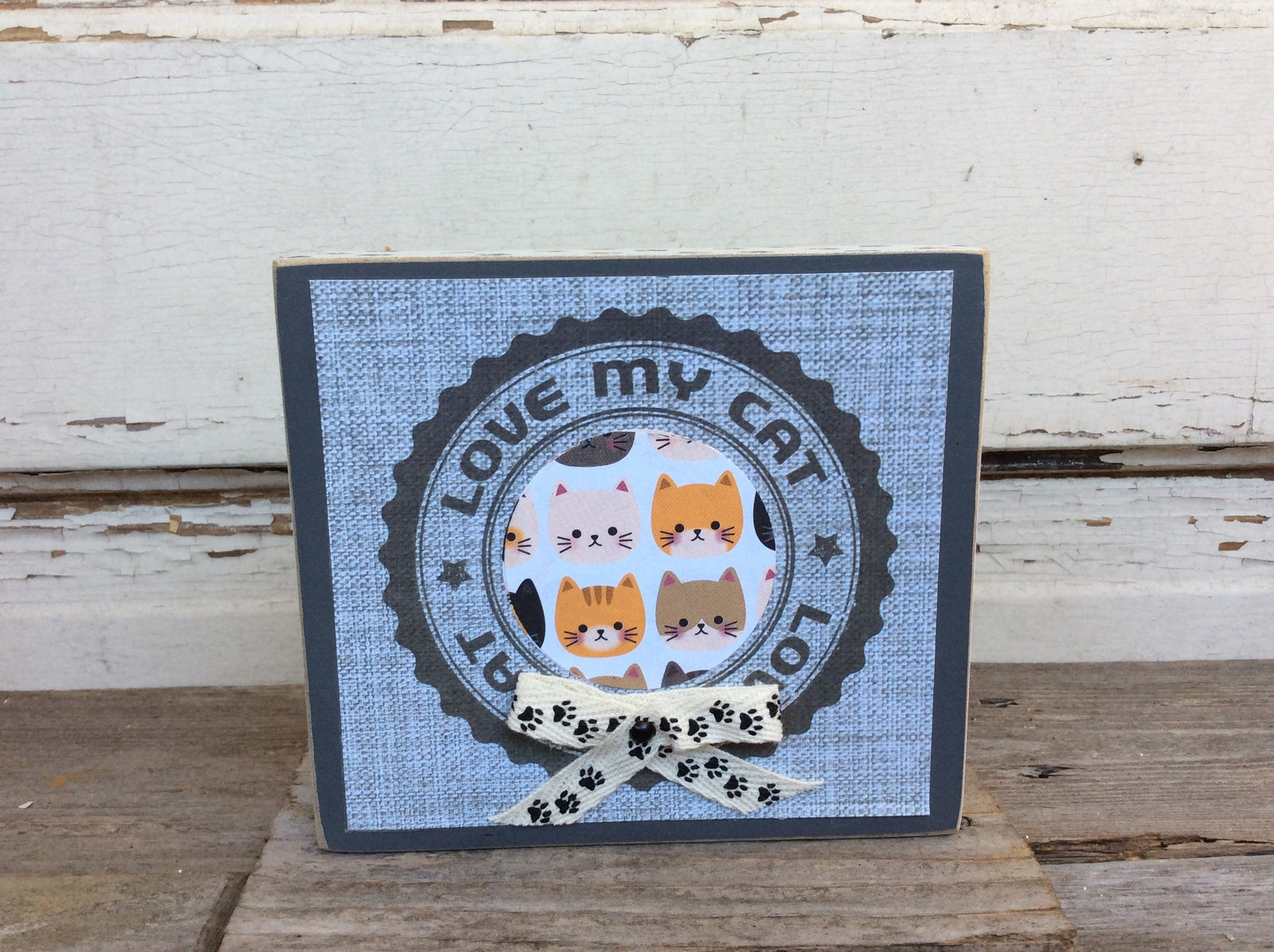 AGD Pet Gift - Love My Cat Chunky Wood Sitter