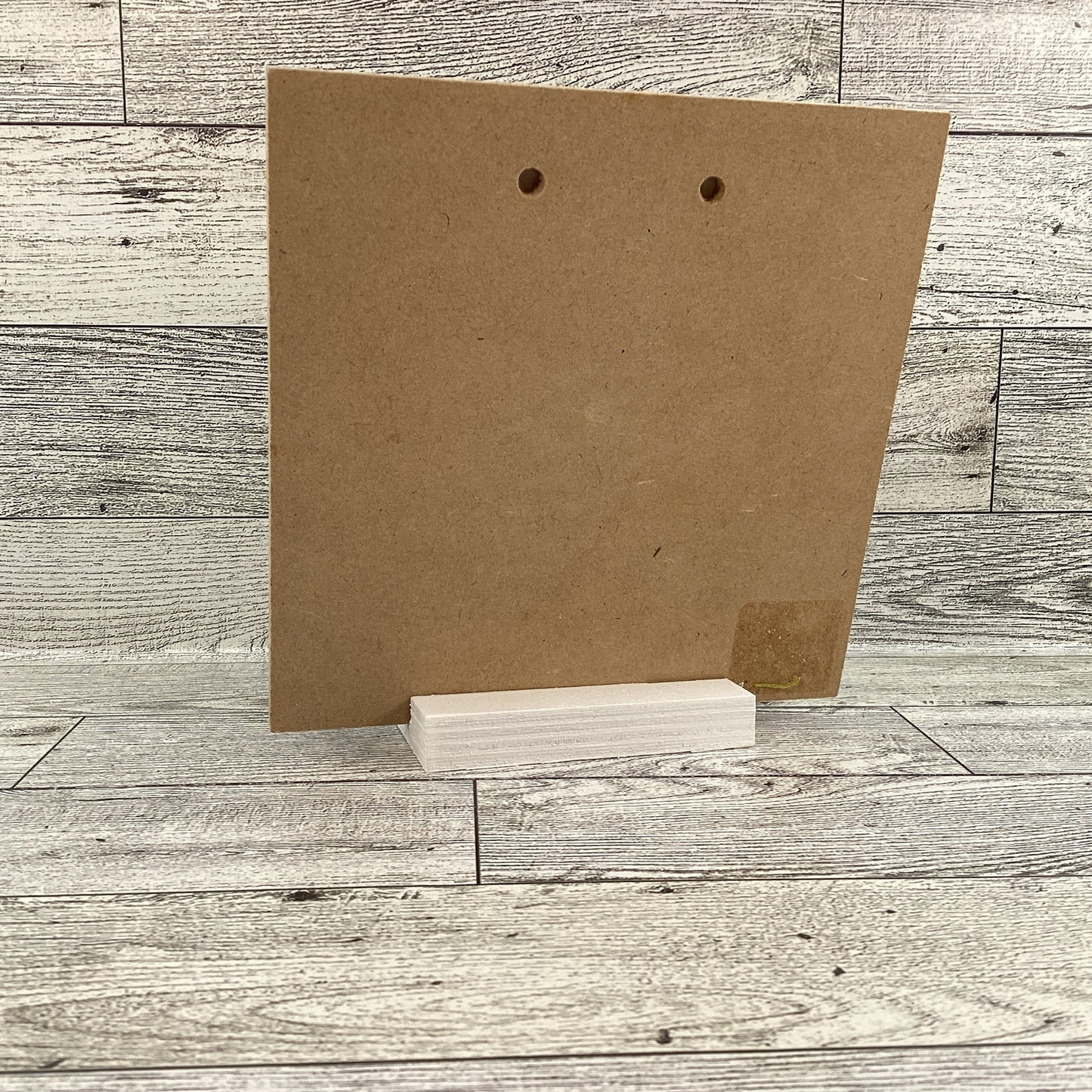 AGD St Patrick's Decor - White Blessings Cross Shamrock Clover Sign