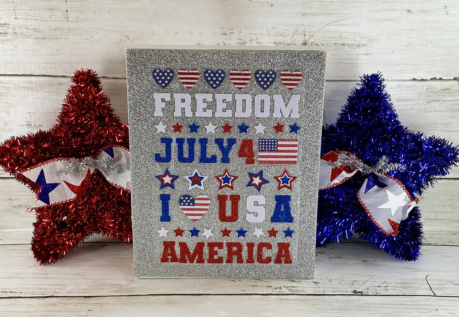AGD Patriotic Decor - July 4th Freedom Tinsel Firecracker Party Display