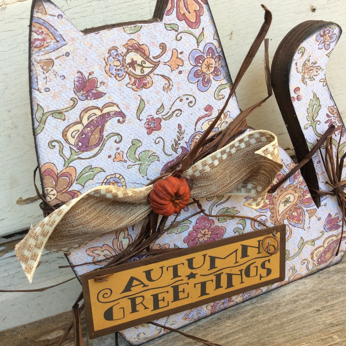 AGD Fall Decor - Autumn Greetings Prim Wood Cat