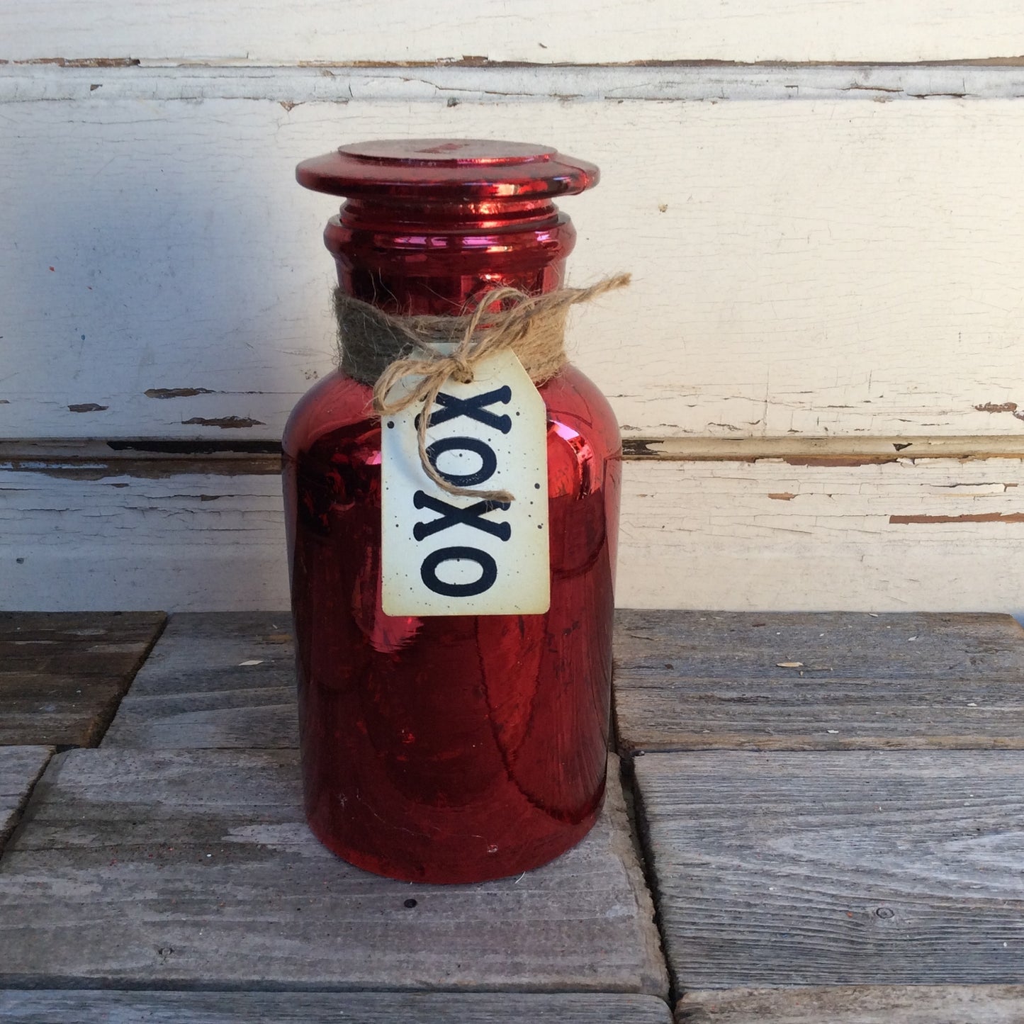 AGD Valentines Decor – Lighted XOXO Red Mercury Glass Display