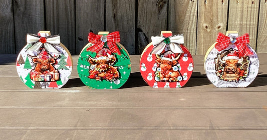 AGD Christmas Decor - Highland Cow Wood Chunky Wood Bulb Sitter 4pc