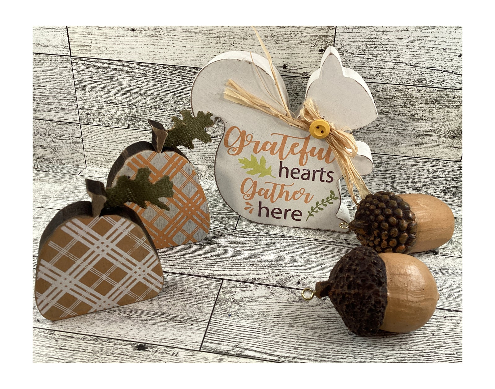 AGD Fall Decor - Chunky Wood Grateful Squirrel Pumpkins Resin Acorns 5pc