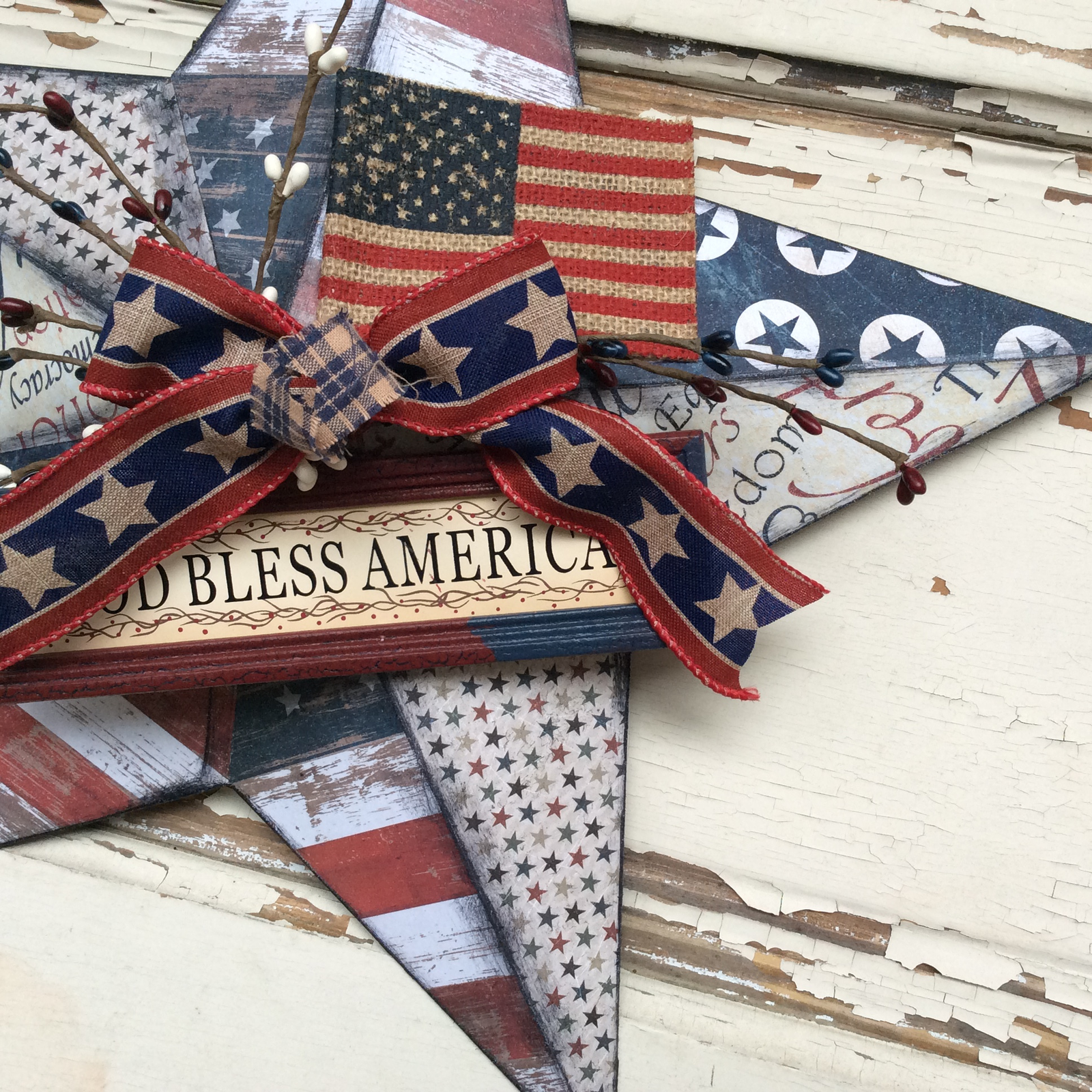 AGD Patriotic Decor - God Bless America Prim Distressed 3-D Metal Star